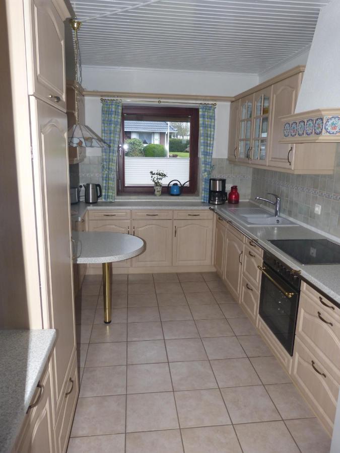 Ferienwohnung Lorenzen Husum  Esterno foto
